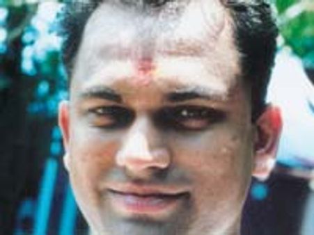 Mohanlal's troupe member died