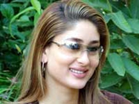 Kareena flying to Mauritius for photo shoot