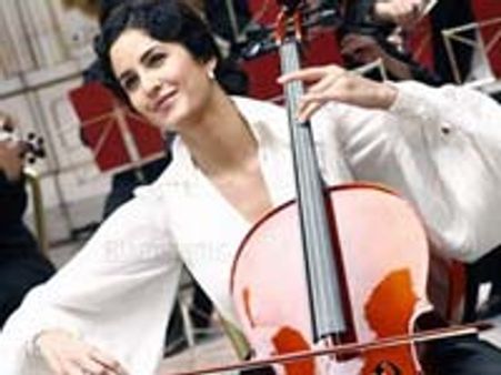 Katrina to spend Valentine's Day with Ranbir