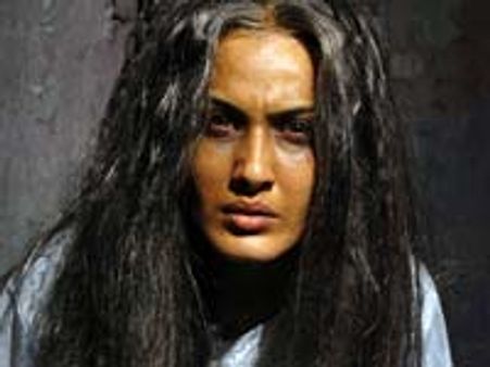 Small screen's favourite vamp is back