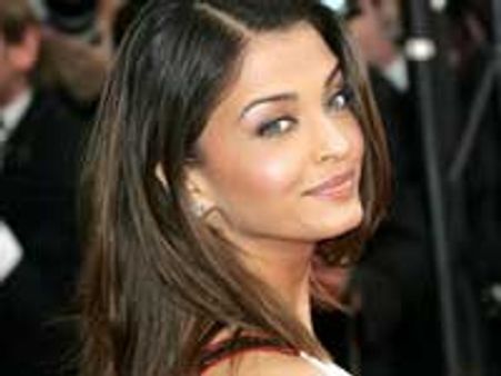 Aishwarya going round the world