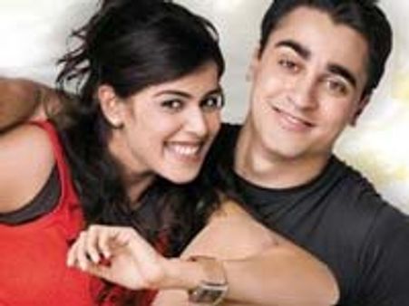 Genelia still close to Imran