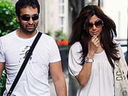 Raj denies engagement with Shilpa