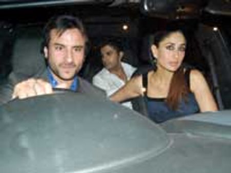 Saif staying away from Kareena on Valentine's Day