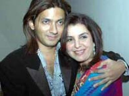 Farah shoots TV show with Yuvraj and John