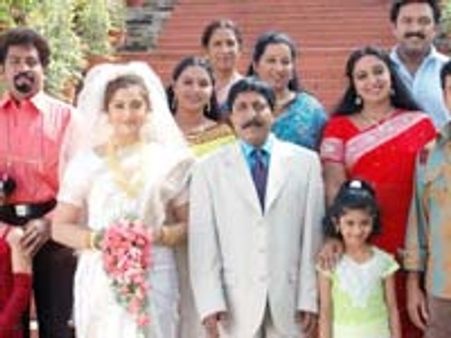 Kadha, Samvidhanam:Kunchacko - Review