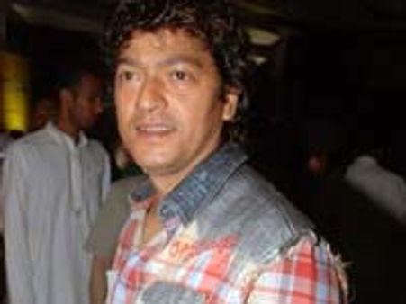 Aadesh slams Slumdog Millionaire