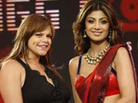 Shilpa requests public to pray for Goody