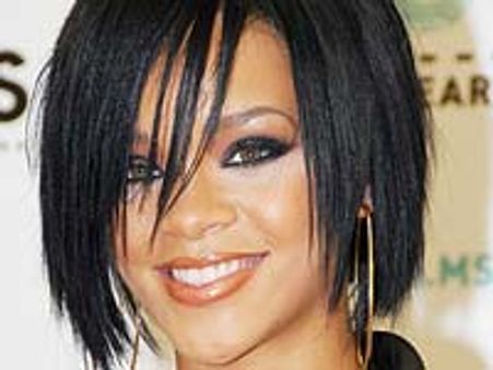 First pic of Rihanna's battered face on Internet