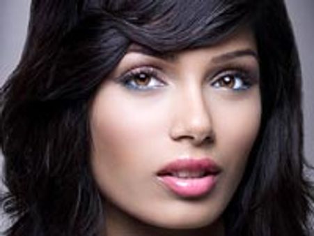 Freida's latest crush is not Dev Patel