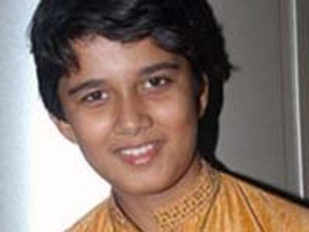 Avinash wants to be bigger star than Shahrukh