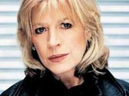 Marianne dubs Kate Moss as 'vampire'