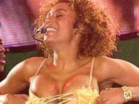 Mel B turns burlesque babe for spicy lingerie