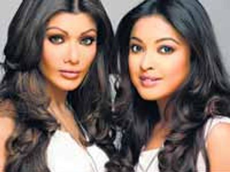 Tanushree and Koena not friends anymore?