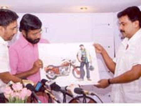 Dileep and Sreenivasan caught in a mess