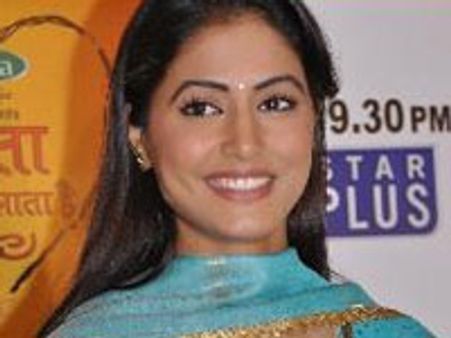 Hina turns matchmaker for her parents