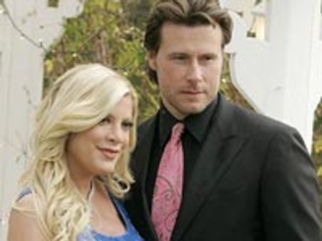 Tori Spelling slams ‘90210’ salary dispute reports