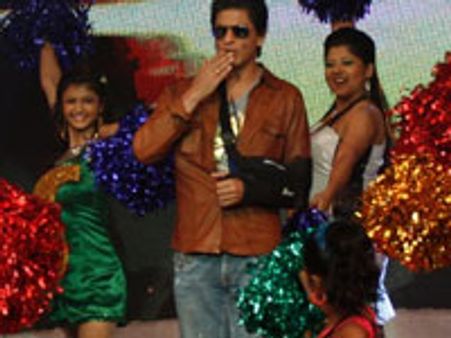 SRK to choose his angels