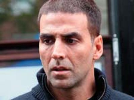 Akshay's 8x10 Tasveer fails to make good opening