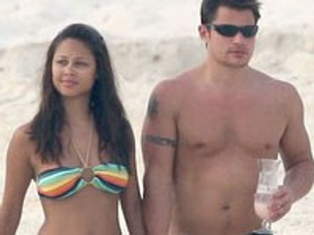 Nick, Vanessa on the verge of splitting