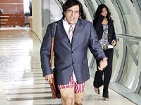 Govinda shoots late at night for Amisha