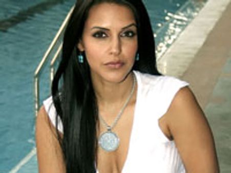 Neha getting too close to American co-star