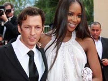 Campbell to move to Russia with billionaire beau