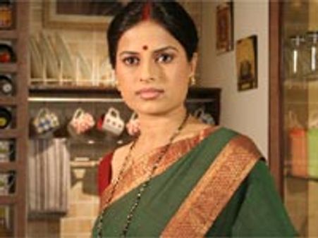 Chitrapamaa buries the hatchet