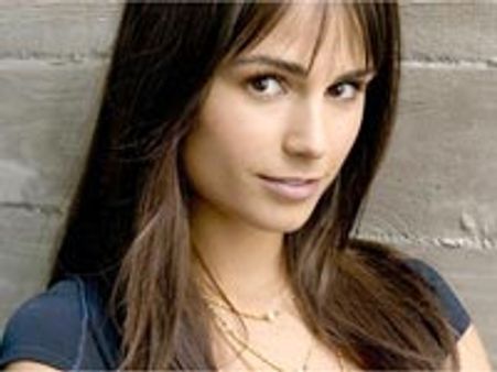 Jordana Brewster yearns to be a Bond girl