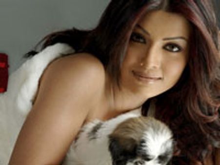 Koena Mitra plunges to the depths