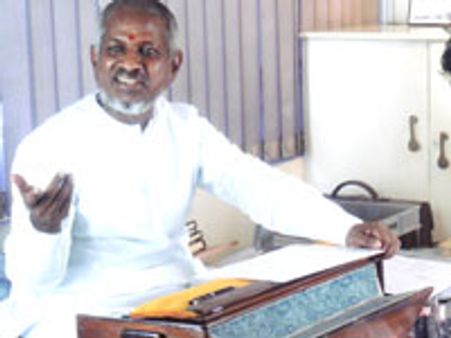 Ilayaraja’s onscreen performance in Azhagar Malai!