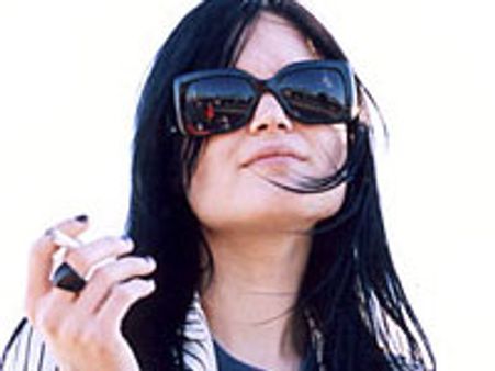 Alison Mosshart cuts short Colorado gig