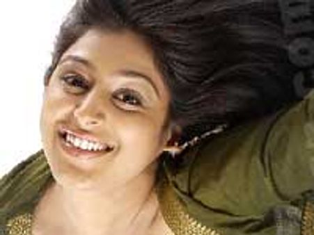 Padmapriya to star in Daddy Cool