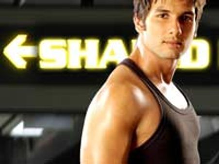 Shahid helping out Kunal Kohli?