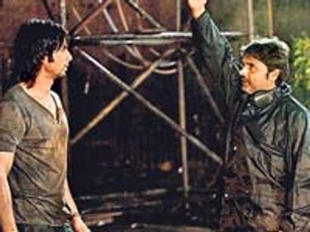 The real Kaminey: Shahid or Amole?