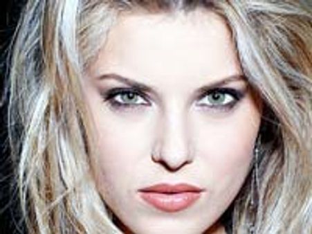 Carrie Prejean to surrender Miss California title