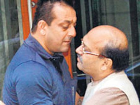 I share Amitabh's bedroom; closer to Sanju – Amar