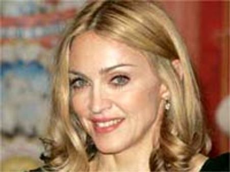 Madonna seeks help from 'Mama Love' psychic