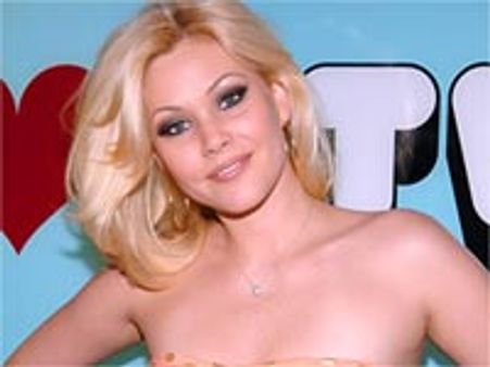 Shanna quits Miss USA over Prejean's controversy