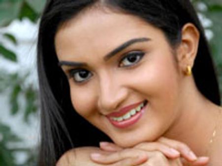 Honey Rose is now Soundarya