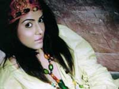 Simple is back with a bang