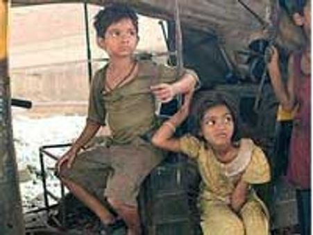 Danny Boyle buys new home for Slumdog Kid
