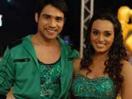 Reshmi tying knot with Amit