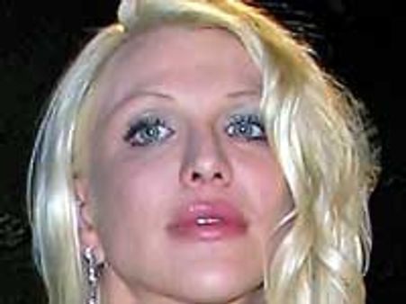 Courtney Love blasts AmEx over credit card lawsuit