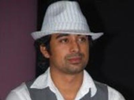 Ranvijay Singh signs one more film