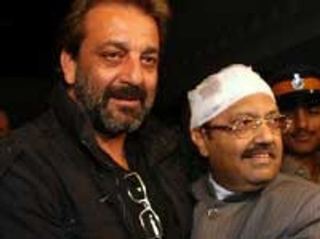 Munnabhai flies off to Delhi to visit ailing Amar