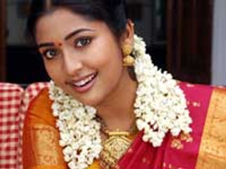 Navya's steamy bedroom scene on a condition!