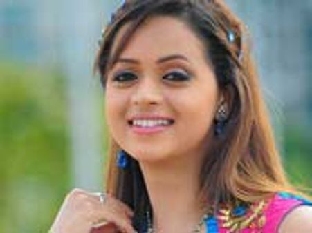Bhavana doing sexy role in Asal?