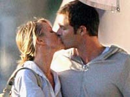 Paul breaks up with Cameron Diaz to be single