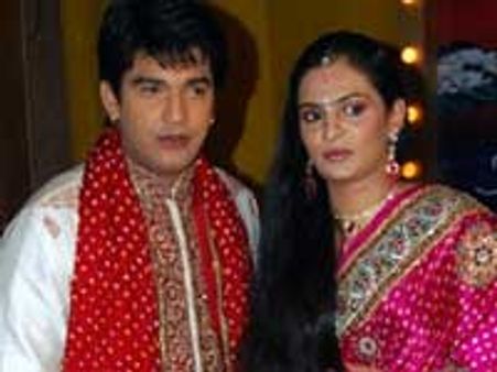 Mohan-Bhakti sizzle with their rasleela